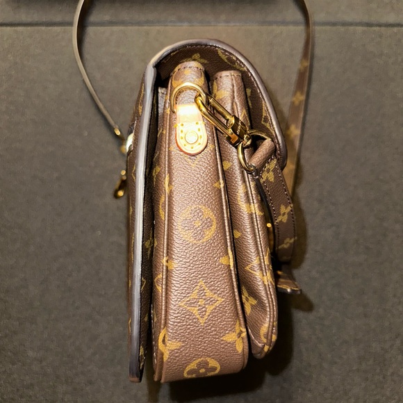 Authentic Louis Vuitton Monogram Pochette Métis - Picture 15 of 16